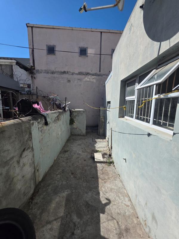 4 Bedroom Property for Sale in Salt River Western Cape